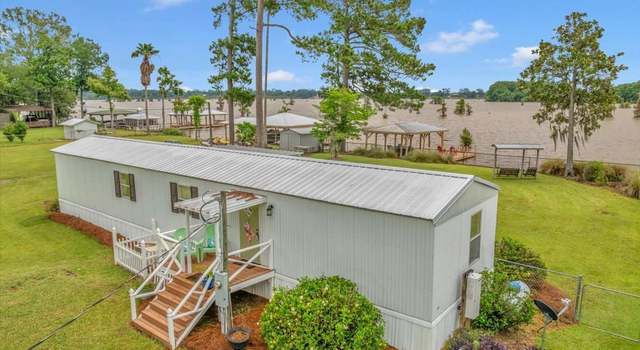 Photo of 116 E Entrekin Rd, Cobb, GA 31735