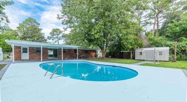 Photo of 121 Greenwood Ave, Brunswick, GA 31525