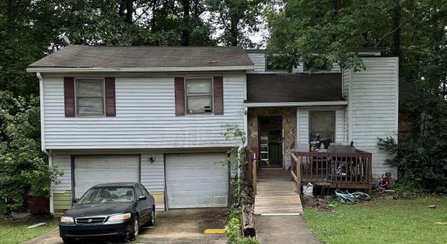 Photo of 6884 Red Maple Ct, Rex, GA 30273