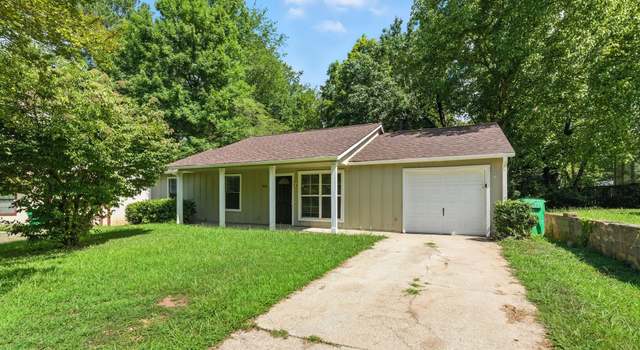 Photo of 1056 Park West Ct, Stone Mountain, GA 30088