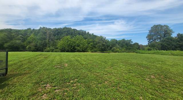Photo of 43 Moon Shadow Rd, Franklin, NC 28734