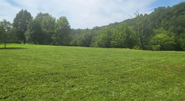 Photo of 43 Moon Shadow Rd, Franklin, NC 28734
