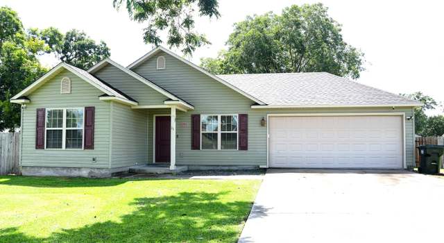 Photo of 11 N Moody Dr, Ray City, GA 31645