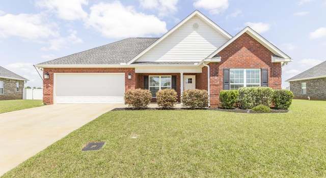 Photo of 427 Lamplight Dr, Byron, GA 31008