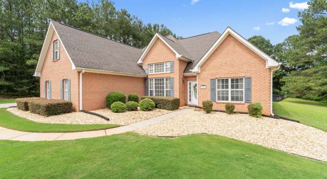 Photo of 1010 Elaine Ct, Mcdonough, GA 30252
