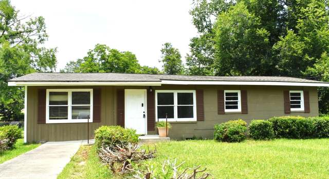 Photo of 300 Cline Ave, Milledgeville, GA 31061