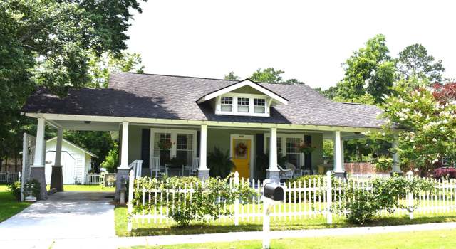 Photo of 420 S Kennedy St, Metter, GA 30439