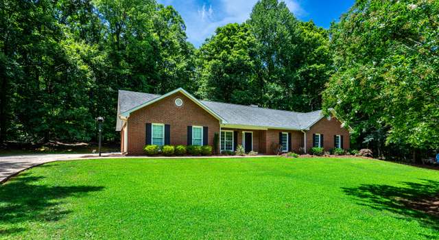Photo of 121 Colonial Ct, Lagrange, GA 30240