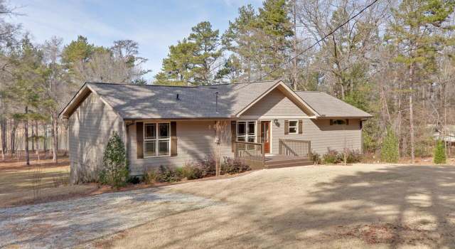 Photo of 103 Brookdale Dr, Lavonia, GA 30553