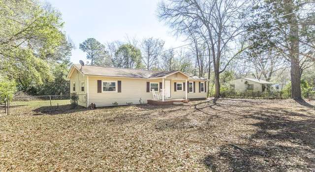 Photo of 204 Elizabeth Dr, Centerville, GA 31028
