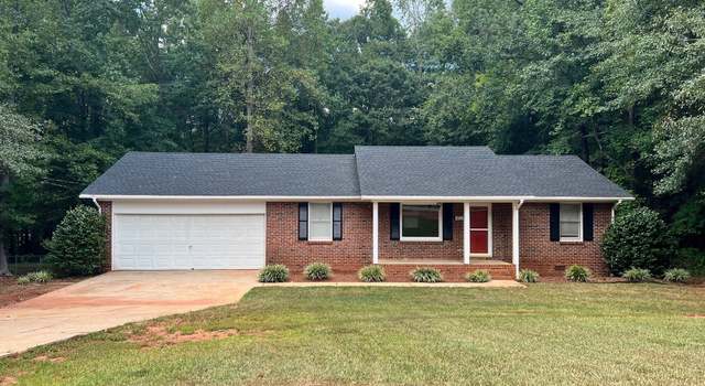 Photo of 462 Twinwood St, Thomaston, GA 30286