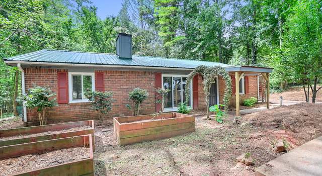 Photo of 1134 Country Club Rd, Newnan, GA 30263