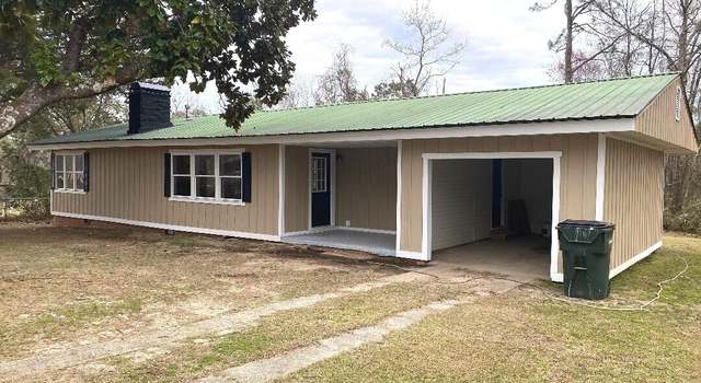 Photo of 646 Enterprise St, Swainsboro, GA 30401
