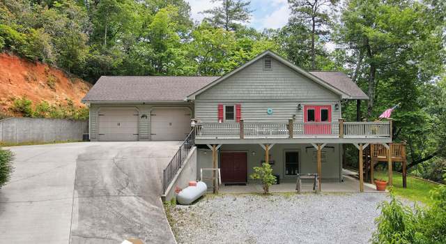 Photo of 291 Smokehouse Knob Dr, Rabun Gap, GA 30568