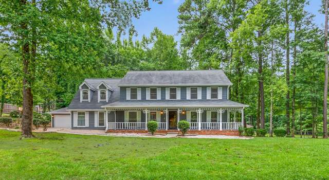 Photo of 105 Oak Leaf Ct, Fayetteville, GA 30214