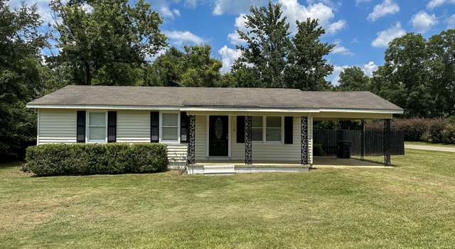 Photo of 118 Laurel Dr, Cochran, GA 31014