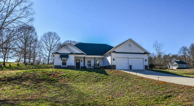Photo of 455 Stonington Dr, Mount Airy, GA 30563