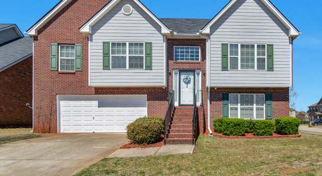 Photo of 1100 Parkside Ln, Mcdonough, GA 30253