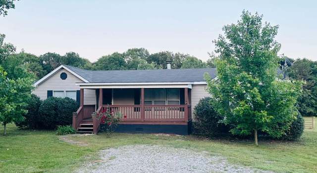 Photo of 239 Green Meadows Dr, Hartwell, GA 30643
