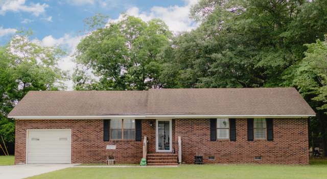 Photo of 632 Lane Dr, Millen, GA 30442