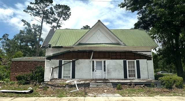 Photo of 120 S Main St, Wadley, GA 30477