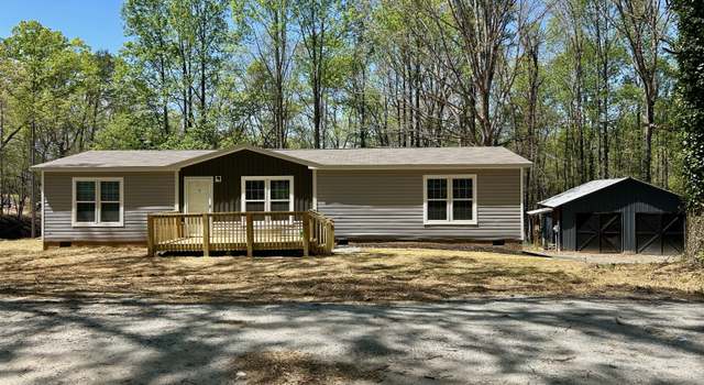 Photo of 123 Low Gap Rd, Clarkesville, GA 30523