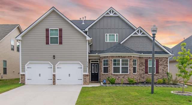 Photo of 115 Brookview Dr, Newnan, GA 30265