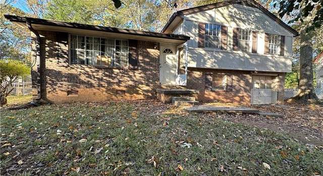 Photo of 8423 Avalon Dr, Riverdale, GA 30274