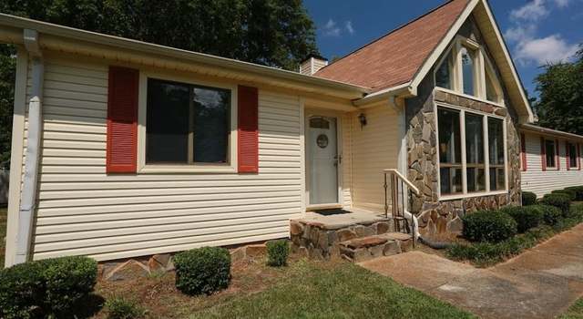 Photo of 190 Sweet Bay Ln, Carrollton, GA 30116