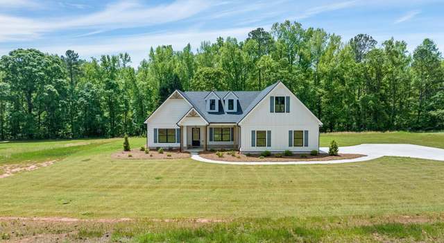 Photo of 204 Lake Point Dr, Williamson, GA 30292