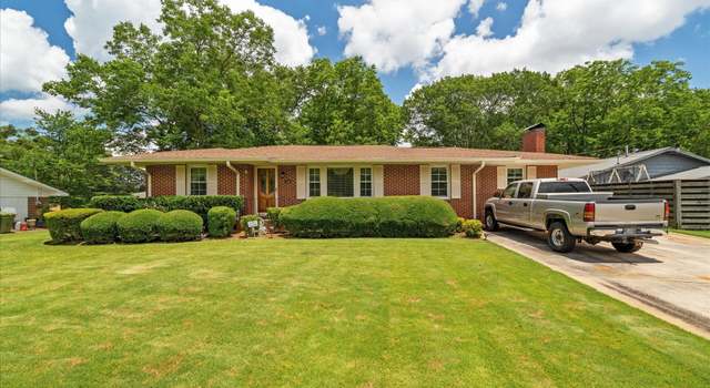 Photo of 106 Lakeview Dr, Carrollton, GA 30117