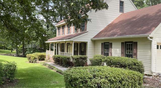 Photo of 807 Oak Bridge Ln, Fayetteville, GA 30214