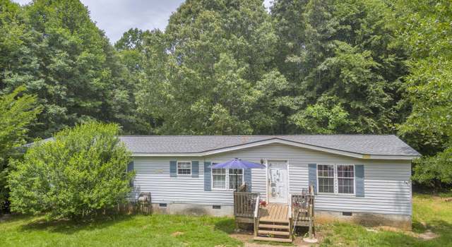 Photo of 3085 Pea Ridge Rd, Cornelia, GA 30531