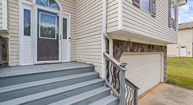 Photo of 227 River Trace Ct, Mcdonough, GA 30253