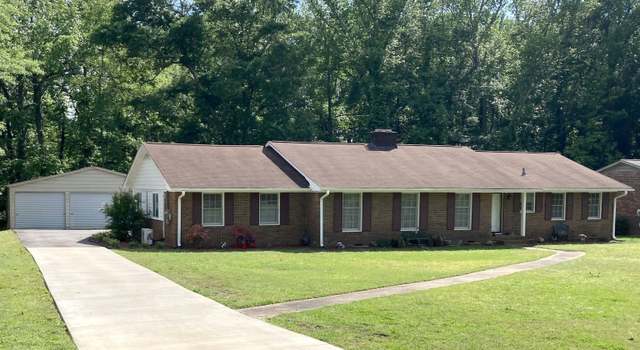 Photo of 640 Pine Valley Dr, Royston, GA 30662