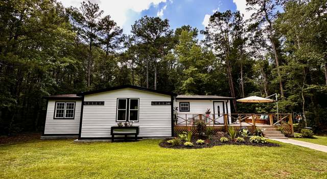 Photo of 245 Clearwater Rd, Sharpsburg, GA 30277
