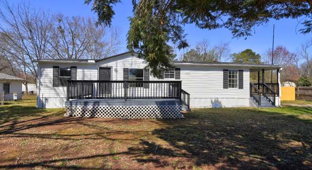 Photo of 152 Skyland Dr E, Locust Grove, GA 30248