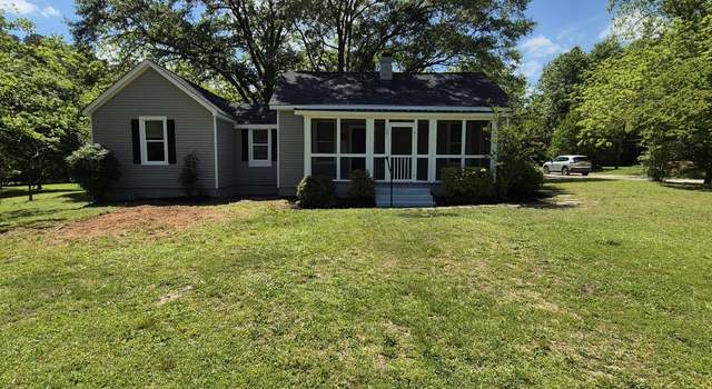 Photo of 127 S Church St, Bogart, GA 30622