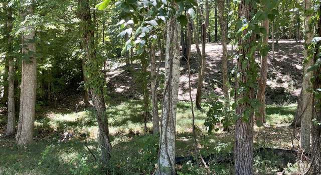 Photo of 3090 Hidden Lake Rd, Dalton, GA 30721