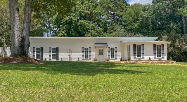 Photo of 824 Beach Dr, Dublin, GA 31027