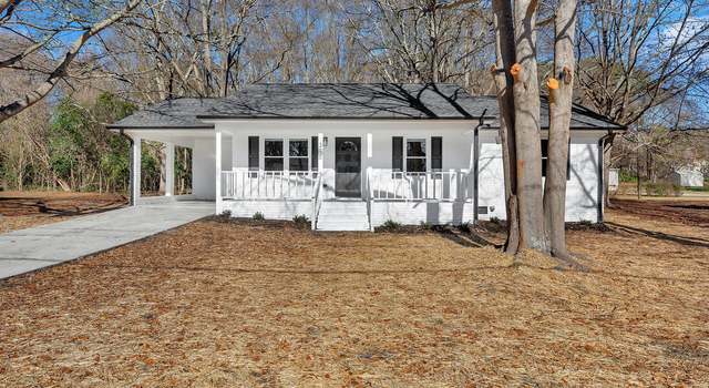 Photo of 395 Savannah St, Hartwell, GA 30643