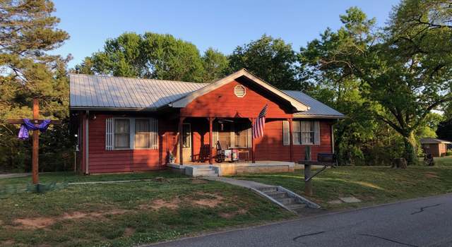 Photo of 800 Park Ave, Baldwin, GA 30511