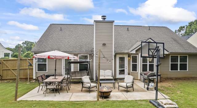 Photo of 5511 Preserve Pt, Flowery Branch, GA 30542