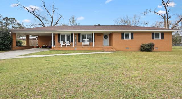 Photo of 280 S Lewis St, Metter, GA 30439