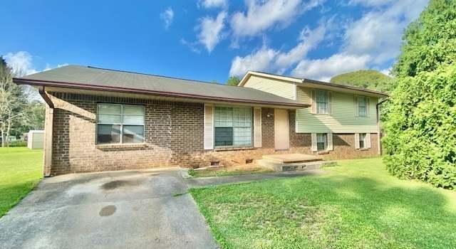 Photo of 102 Crystal River Dr, Riverdale, GA 30274