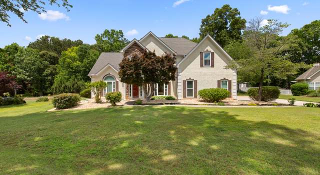 Photo of 115 Roscommon Ct, Tyrone, GA 30290