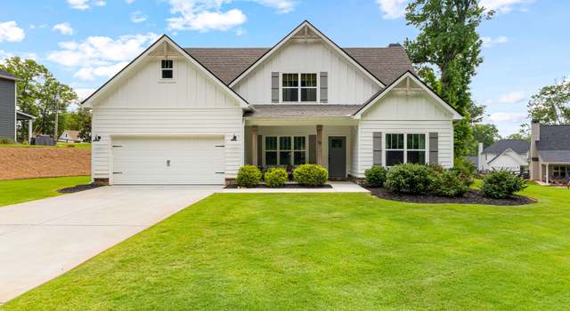 Photo of 19 E Murphy St, Newnan, GA 30263