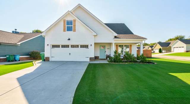 Photo of 2888 Oak Springs Dr, Statham, GA 30666