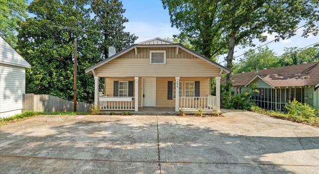Photo of 206 Brown St, Carrollton, GA 30117