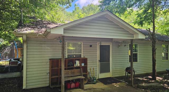 Photo of 406 Harmon Ave, Carrollton, GA 30117